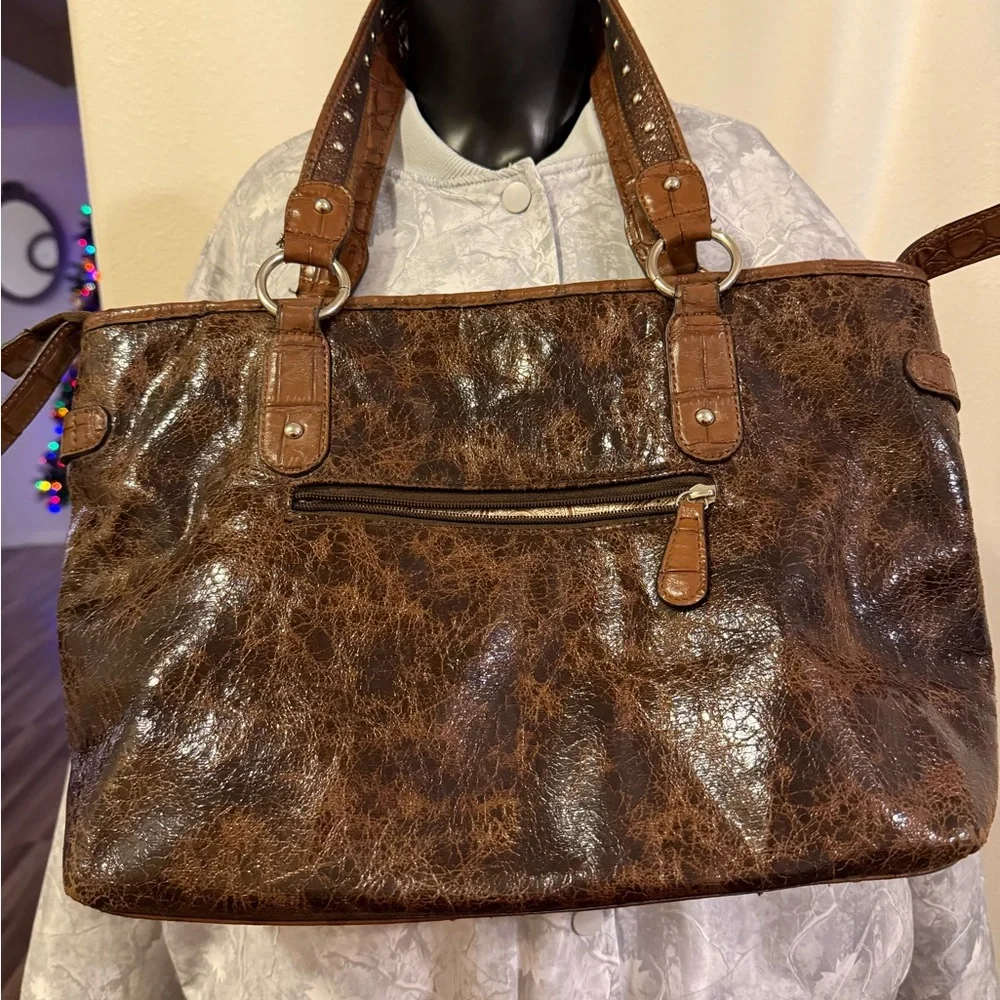 Blazin Roxx Brown Embossed Shoulder Bag - Picture 4 of 11
